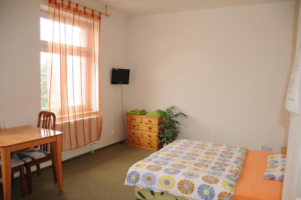 Penzion Pupendo Hradec Králové Zewnętrze zdjęcie