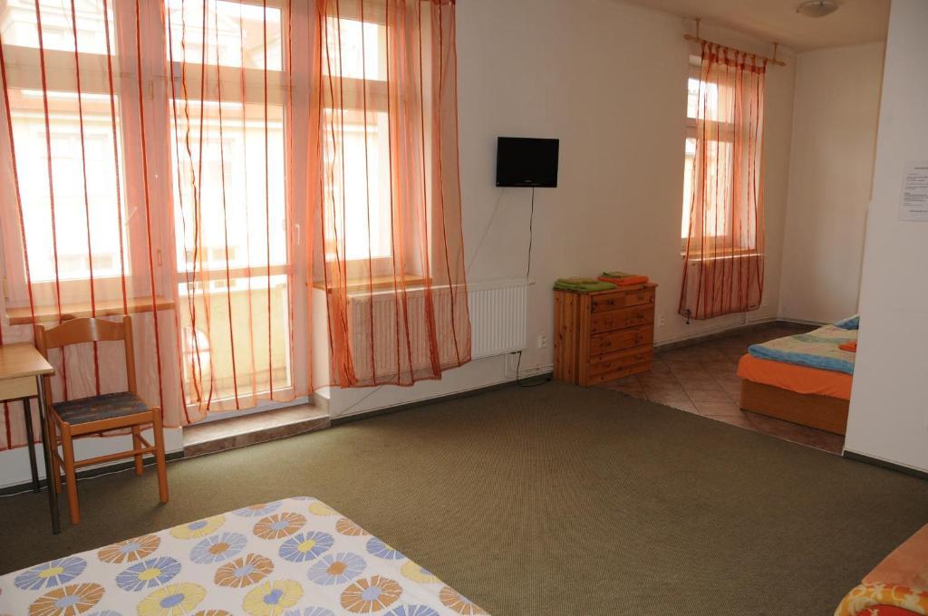 Penzion Pupendo Hradec Králové Zewnętrze zdjęcie